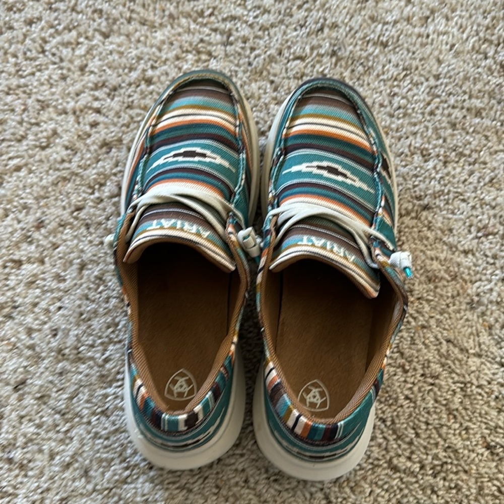 Ariat Hilo shoes